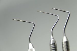 various sizes of dental probe tools